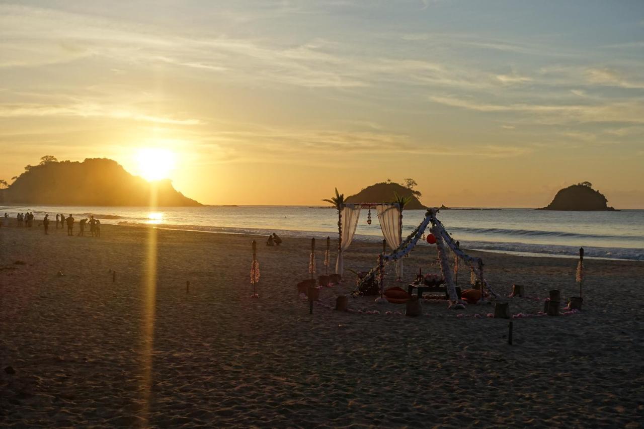 Nacpan Beach Villas Managed By H Hospitality Group El Nido Exterior photo